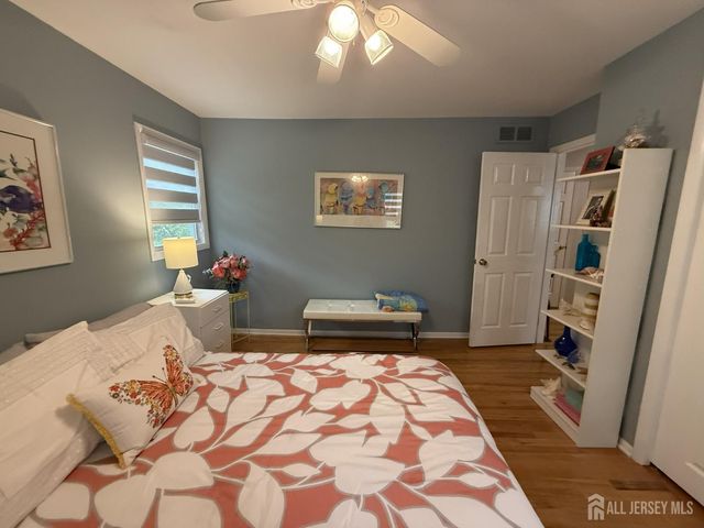 86 Tall Oaks Drive, East Brunswick, NJ 08816