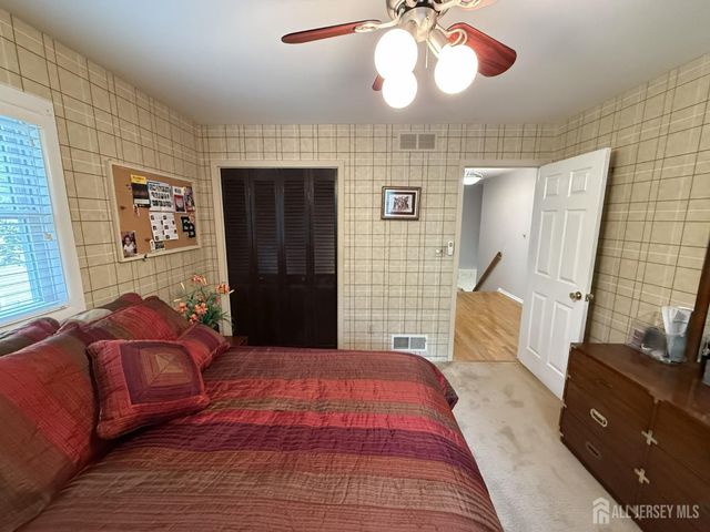 86 Tall Oaks Drive, East Brunswick, NJ 08816