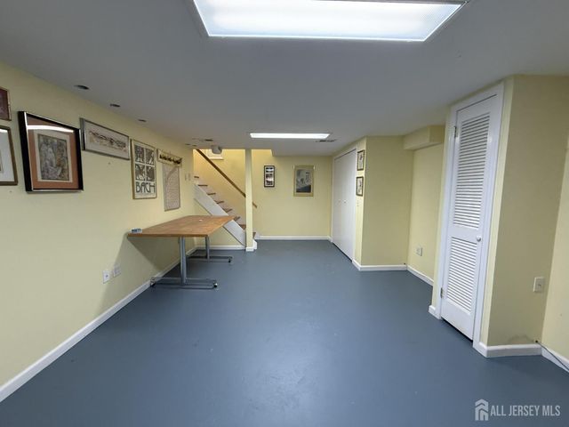 86 Tall Oaks Drive, East Brunswick, NJ 08816