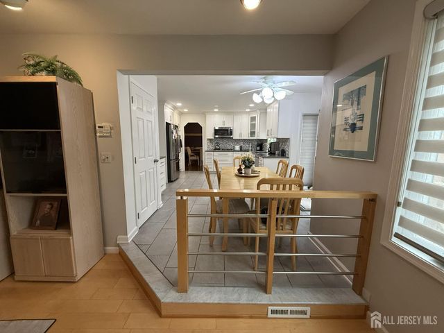 86 Tall Oaks Drive, East Brunswick, NJ 08816