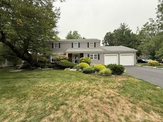 86 Tall Oaks Drive, East Brunswick, NJ 08816