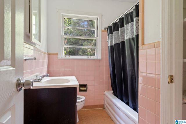 1064 MARTINWOOD LANE, Birmingham, AL 35235
