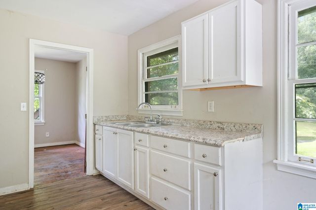 1064 MARTINWOOD LANE, Birmingham, AL 35235