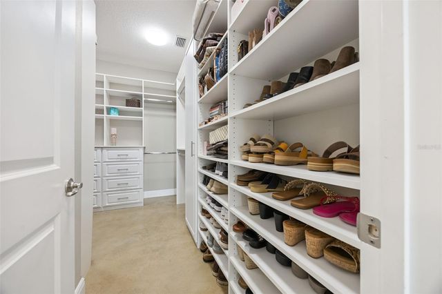 2070 BLACKFOOT TRAIL, St Cloud, FL 34771