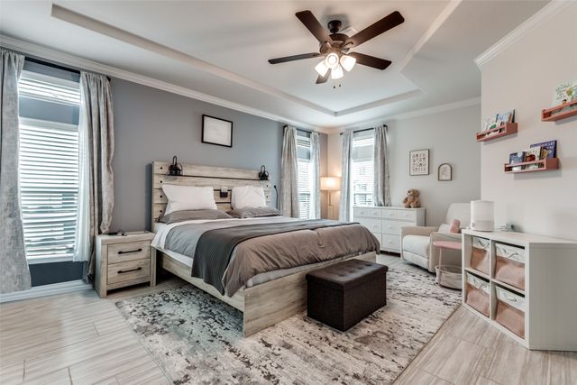 1352 Peregrine Trail, Frisco, TX 75036