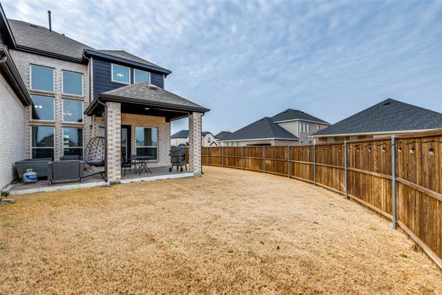 1352 Peregrine Trail, Frisco, TX 75036