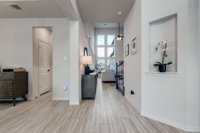 1352 Peregrine Trail, Frisco, TX 75036