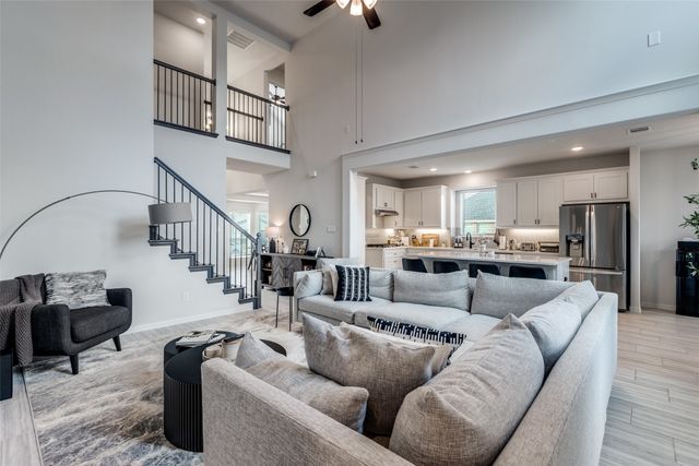 1352 Peregrine Trail, Frisco, TX 75036