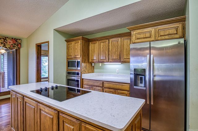 29 Mesero Way, Hot Springs Village, AR 71909