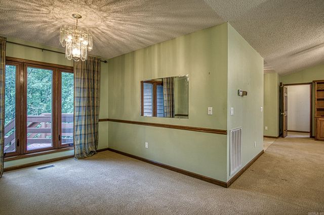 29 Mesero Way, Hot Springs Village, AR 71909