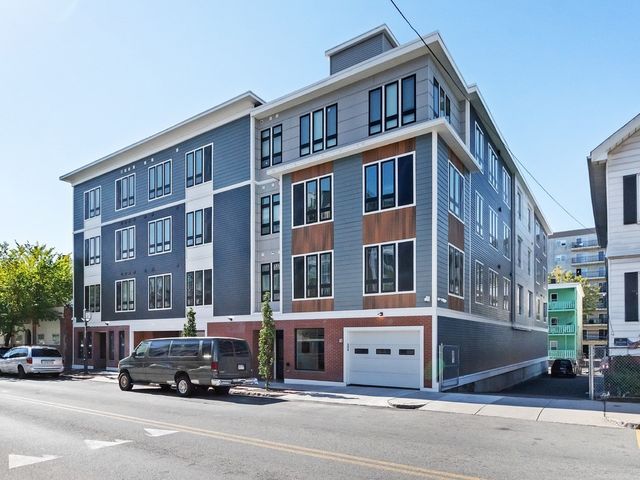 178 Washington Ave. 205, Chelsea, MA 02150