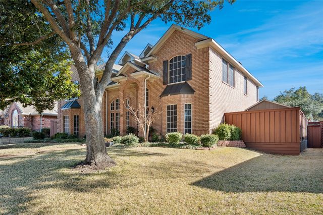 2676 Carnation Drive, Richardson, TX 75082
