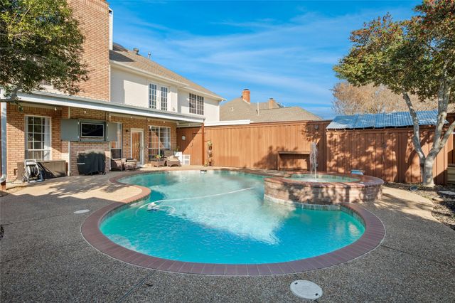 2676 Carnation Drive, Richardson, TX 75082