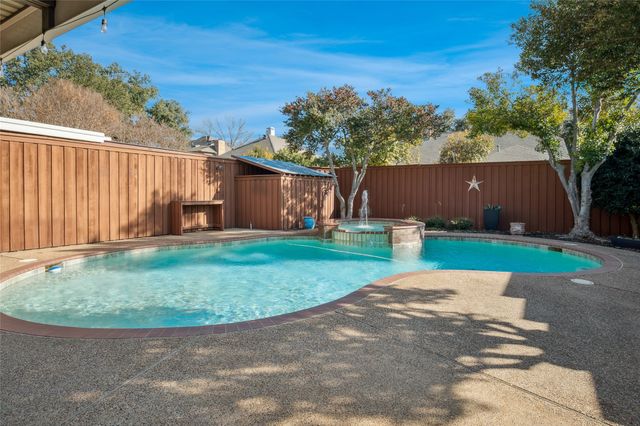 2676 Carnation Drive, Richardson, TX 75082