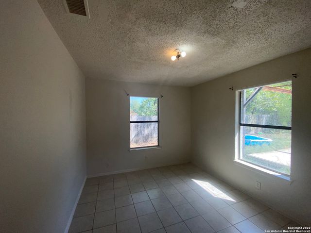 322 Jean, San Antonio, TX 78207