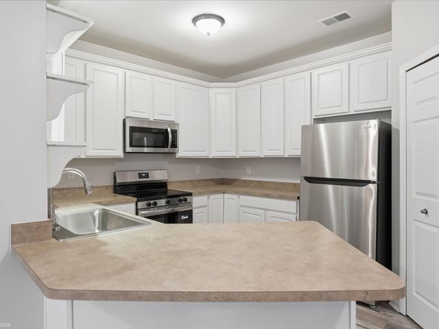 25675 N Maritime Circle, Harrison Twp, MI 48045