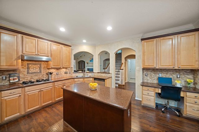 25620 Peppermill Creek Drive, Porter, TX 77365