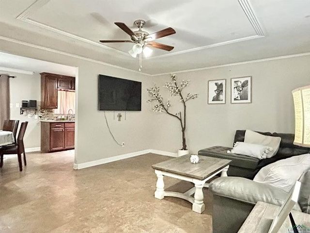 211 Paris Street, Longview, TX 75604