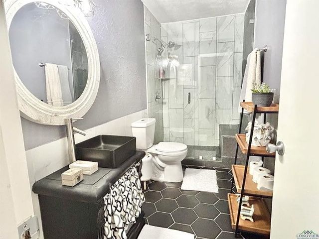 211 Paris Street, Longview, TX 75604