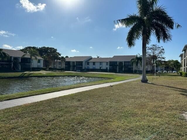 1106 Green Pine Boulevard E1, West Palm Beach, FL 33409