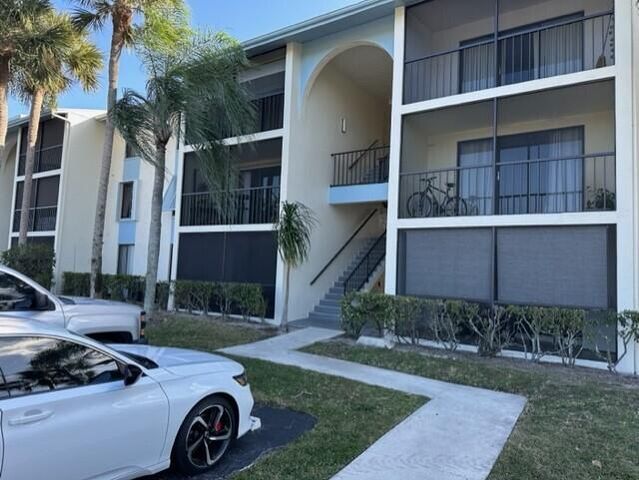 1106 Green Pine Boulevard E1, West Palm Beach, FL 33409