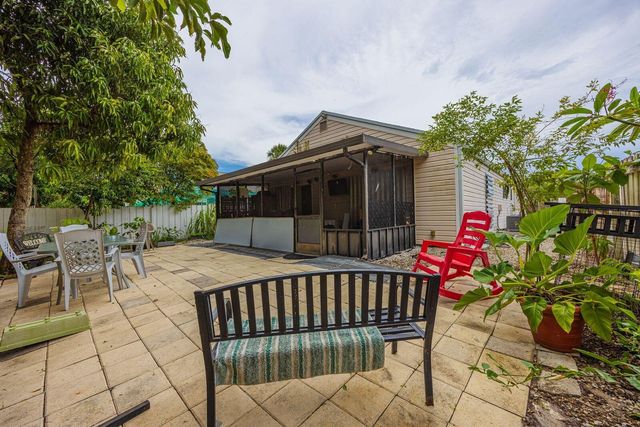 5722 Dewberry Way, West Palm Beach, FL 33415