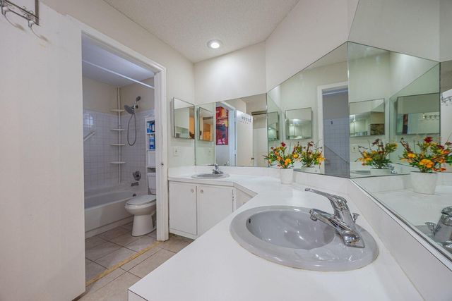 5722 Dewberry Way, West Palm Beach, FL 33415