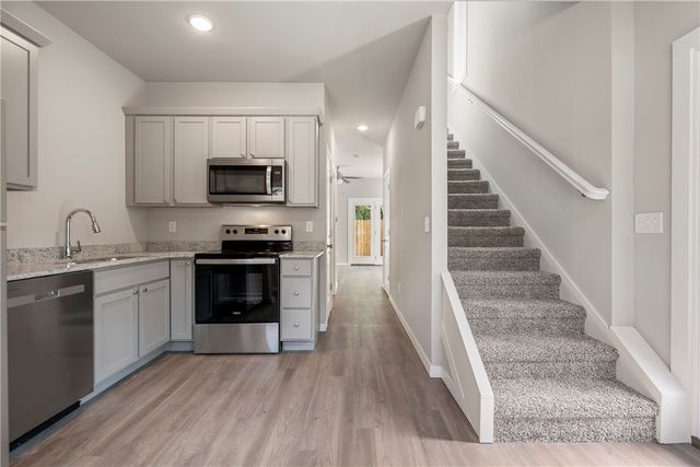 1348 West Avenue 107, Fayetteville, AR 72701