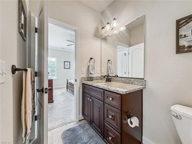 7521 Villa Ct, Gloucester Point, VA 23062