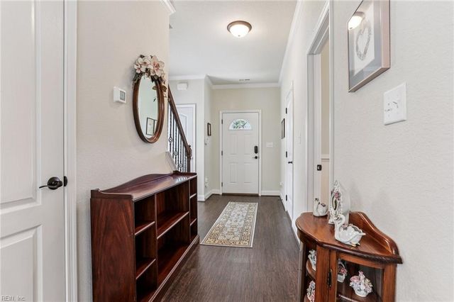 7521 Villa Ct, Gloucester Point, VA 23062