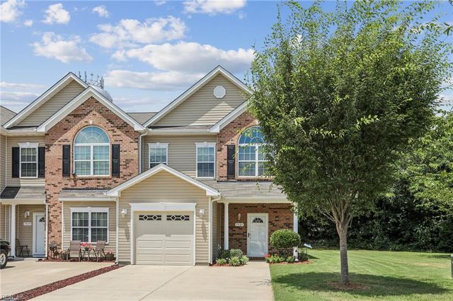 7521 Villa Ct, Gloucester Point, VA 23062