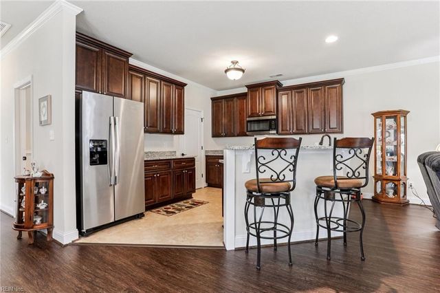 7521 Villa Ct, Gloucester Point, VA 23062