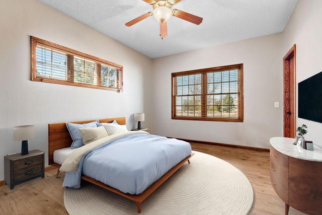 11614 Laketowne View, Albertville, MN 55301