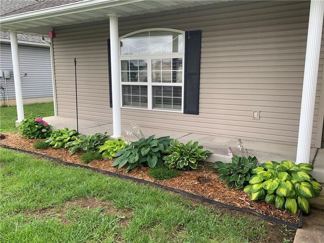 517 Brooklyn Court, Frontenac, KS 66763