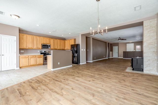 5237 Caprock Drive NE, Rio Rancho, NM 87144