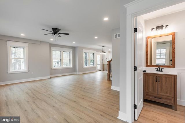 222 RUNNYMEDE AVE, Jenkintown, PA 19046
