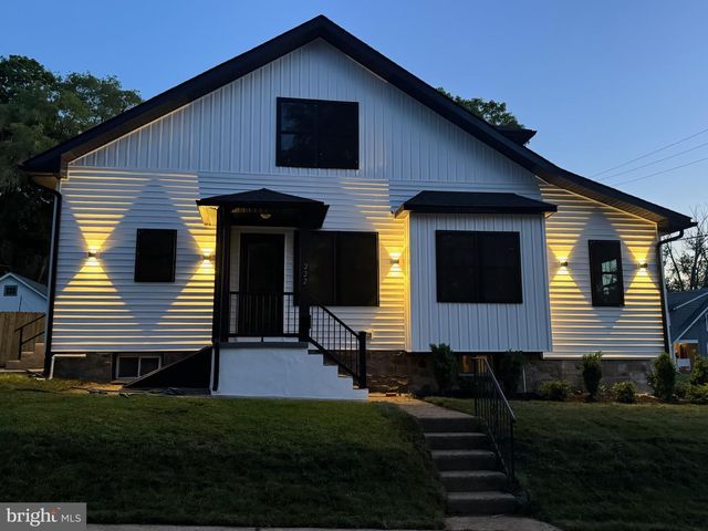 222 RUNNYMEDE AVE, Jenkintown, PA 19046