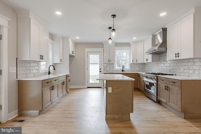 222 RUNNYMEDE AVE, Jenkintown, PA 19046