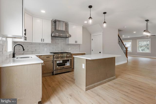 222 RUNNYMEDE AVE, Jenkintown, PA 19046