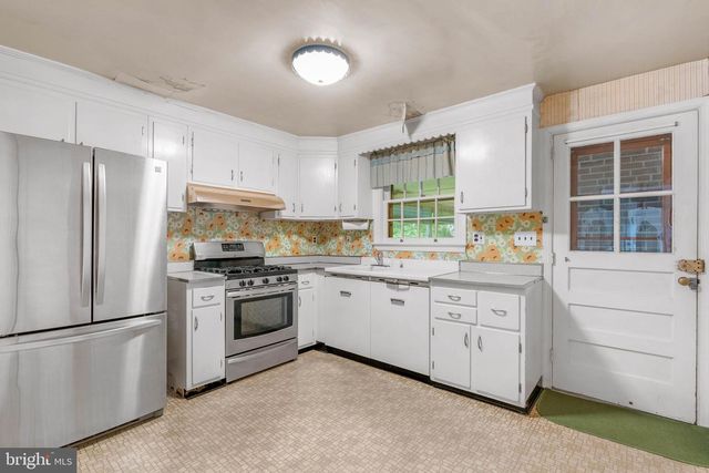 402 HAWTHORNE RD, Wallingford, PA 19086