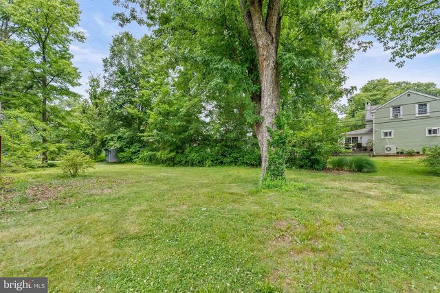 402 HAWTHORNE RD, Wallingford, PA 19086