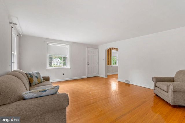402 HAWTHORNE RD, Wallingford, PA 19086