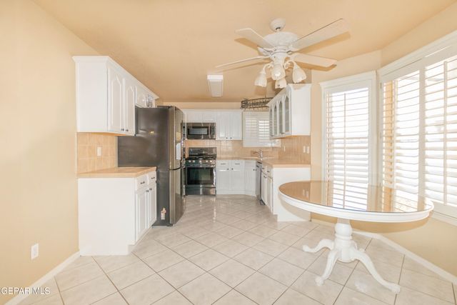 1325 JOHN RING Lane, El Paso, TX 79936