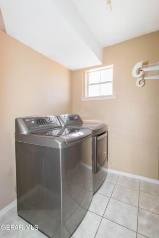 1325 JOHN RING Lane, El Paso, TX 79936