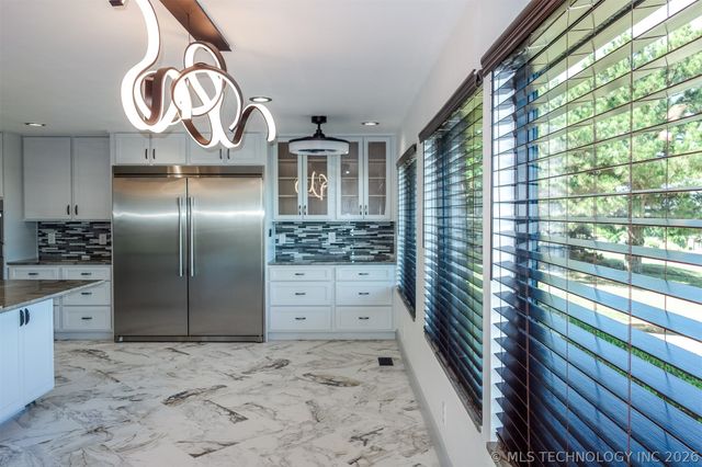 6642 E 60th Place, Tulsa, OK 74145