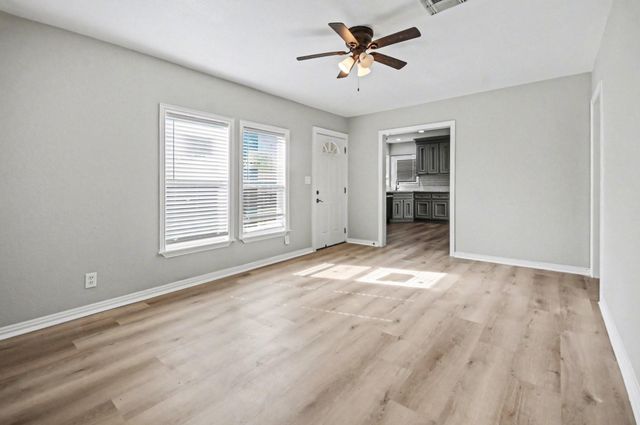 4805 Alamo Drive, Galveston, TX 77551