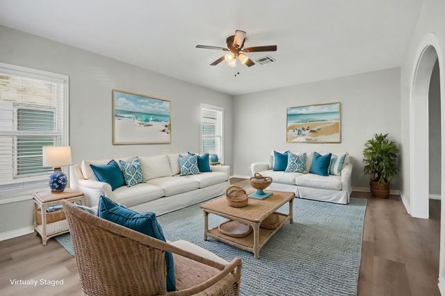 4805 Alamo Drive, Galveston, TX 77551