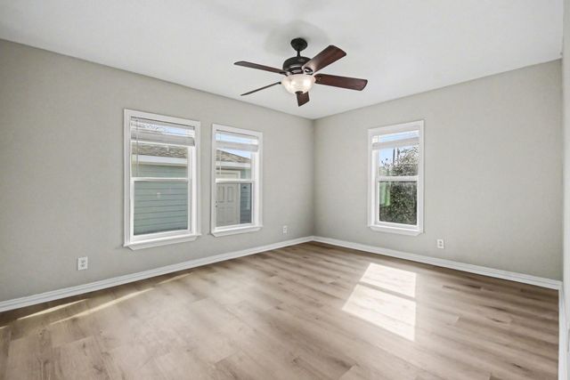 4805 Alamo Drive, Galveston, TX 77551