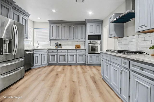 4805 Alamo Drive, Galveston, TX 77551