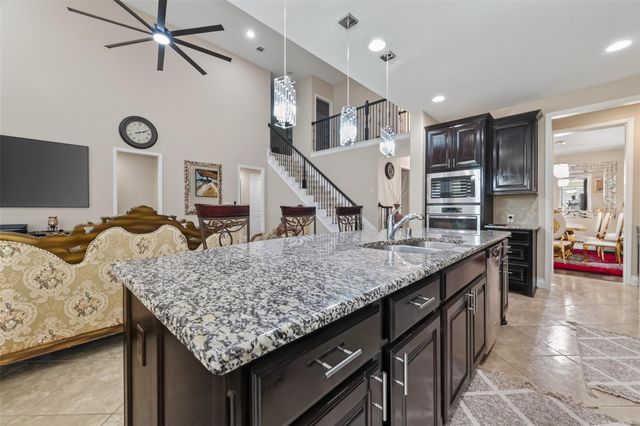 710 Butterfly Garden Trail, Richmond, TX 77406